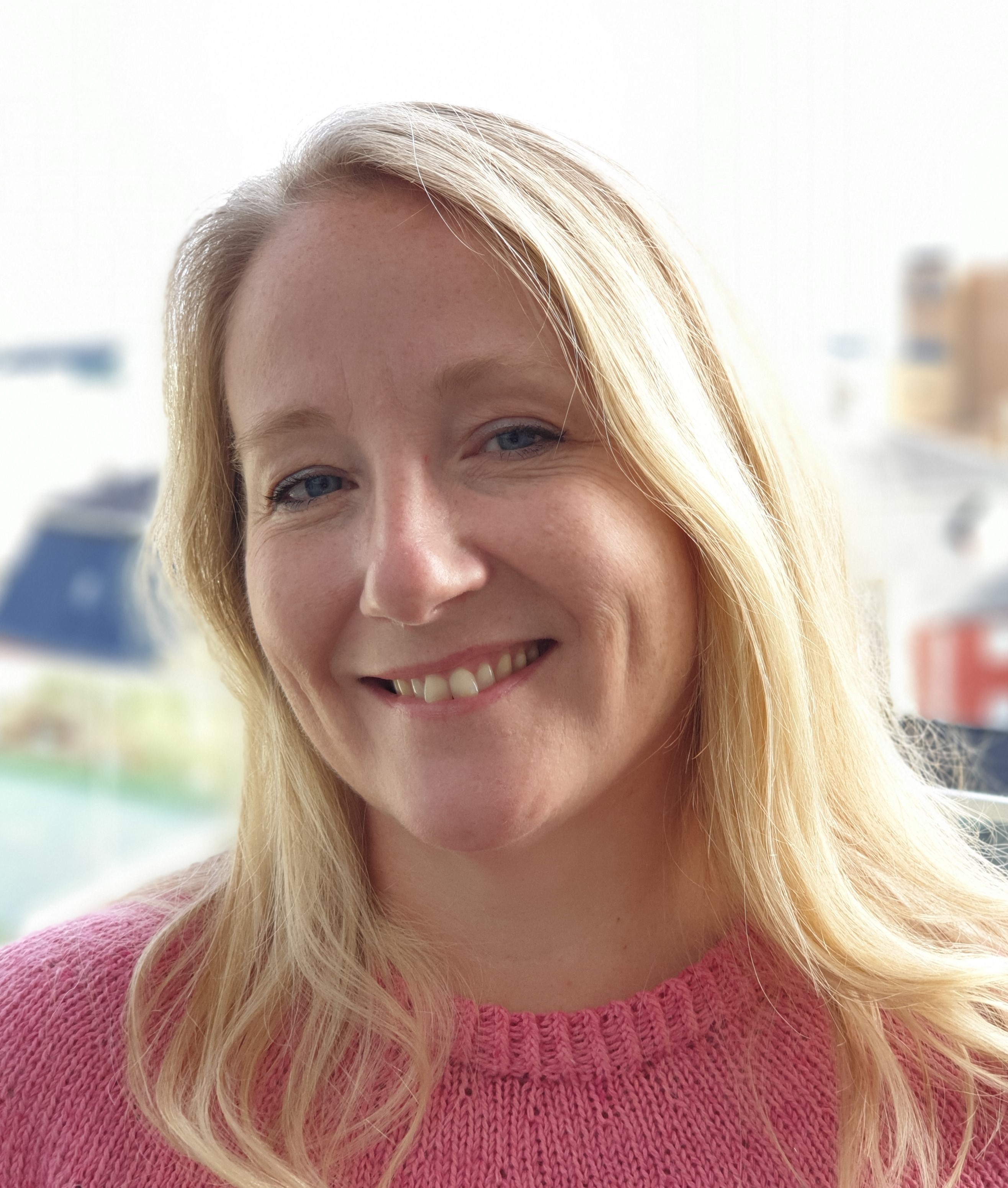 Portrettbilde av Janet Øverland, likestillings- og mangfoldsrådgiver i HR- og HMS-avdelingen ved NTNU